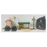 Prewar American Flyer and Lionel O Gauge gateman, station, type B, illuminated bumpers, 068
