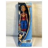 DC SUPER WONDER WOMAN FIGURE