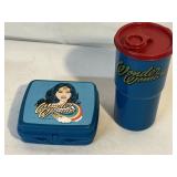WONDER WOMAN SANDWICH HOLDER AND MUG