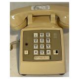 VINTAGE PUSH BUTTON PHONE AT&T OR ITT MODEL 2500