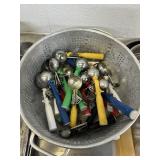 Ice Cream Scoops - large lot