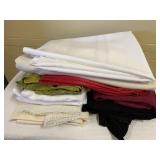 Tablecloths & Table Runner