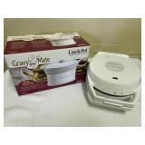 Crock Pot Gravy Mate & Waffle Iron