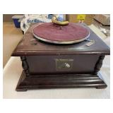 Gramophone "The Masters Voice"