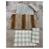Area Rugs & Bath Mats