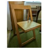 VTG WOOD FOLDING CHAIR