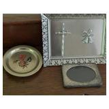 PHOTO FRAMES +