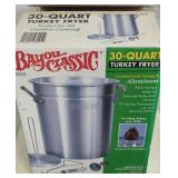 Bayou Classic 30-Quart Turkey Fryer Set
