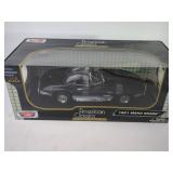 Motor Max 1:18 1961 Mako Shark Die-Cast Model