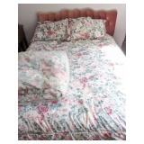 Floral Bed Set with Coral Tufted Headboard