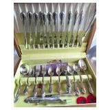 1881 Rogers By Oneida Flatware Set in Case
