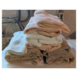 Bath Towels in Neutral Tones