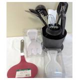 Kitchen Utensil Set with Giant Turner