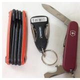Multitool Set with Swiss Army Knife and Accessorie