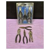 Pliers
