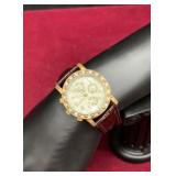 Womenï¿½s Leather Wrist Watch