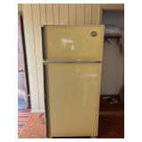 Westing House Refrigerator/ Freezer