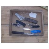 Box lot (9) knives
