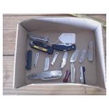 Box lot (15) knives