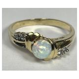 14K Gold Round Opal Cabochon Ring Sz 6
