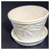 Vintage 1940s McCoy Flower Pot