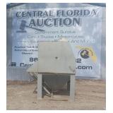 Sand blaster box