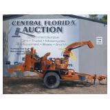 Commercial wood chipper