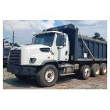 2014 FREIGHTLINER DUMP TRUCK - RUNS HAS TRANS ISSU
