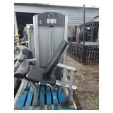 Leg extension machine