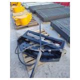 2026 GIYI skid stee Side shift fork GY-SF60