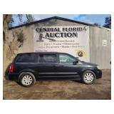 2014 Chrysler Town and Count RUNS/MOVES Touring