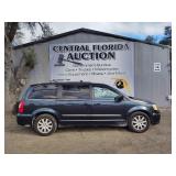 2014 Chrysler Town and Count INOP Touring