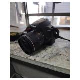 NiKON X1 NIKON D3500 CAMERA POWERS ON