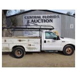 2004 Ford F350 RUNS/MOVES SERVICE BODY