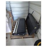 VINTAGE PORTABLE STAGE PIANO