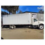 2002 InTERNATIONAL 4000 SERIES RUNS/MOVES BOX TRUC