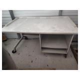 ROLLING COMPUTER DESK