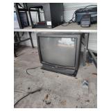 CRT TELEVISION