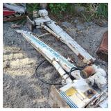 AUTO CRANE