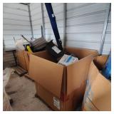 PALLET OF MISCELLANEOUS ITEMS
