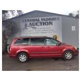 2010 Chrysler Town and Count RUNS/MOVES Touring