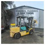 KOMATSU FORKLIFT RUNS