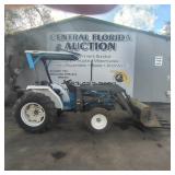 Ford MODEL 1920 4X4 TRACTOR WITH BUCKET