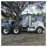 2012 InTERNATIONAL TRANSTAR 8000 SERIES RUNS/MOVES