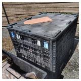 PALLET OF PLASTIC TILES