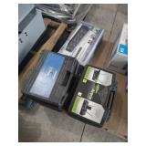 LOT 8 WIRELESS MICROPHONE SET