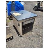 X1 CASHIER CART W/KEYS