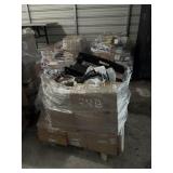 PaLLET OF MISC CAR PARTS