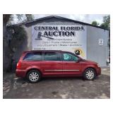 2014 Chrysler Town and Count RUNS/MOVES Touring
