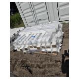 WHITE FENCE STUDS PALLET